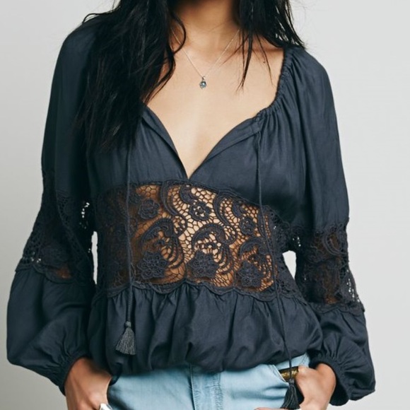 Free People Gotta Love It Charcoal Peasant Top - Picture 1 of 6